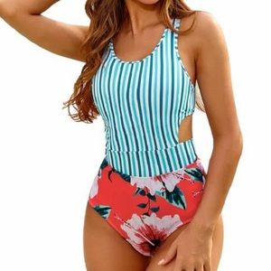 Molybell One piece NWT size M